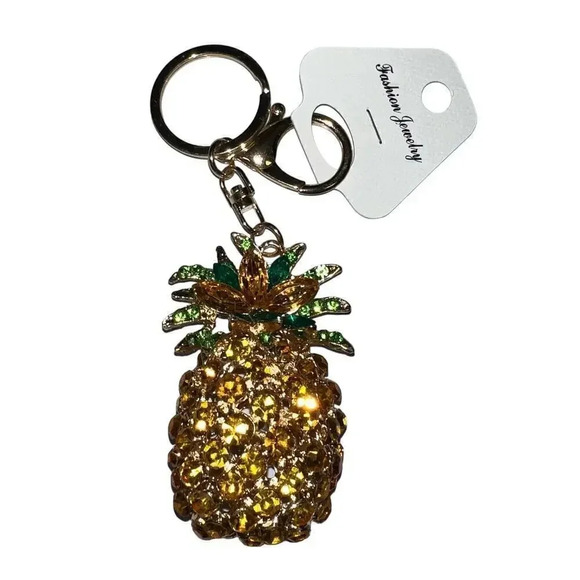 NWT bedazzled pineapple keychain. - Picture 2 of 3
